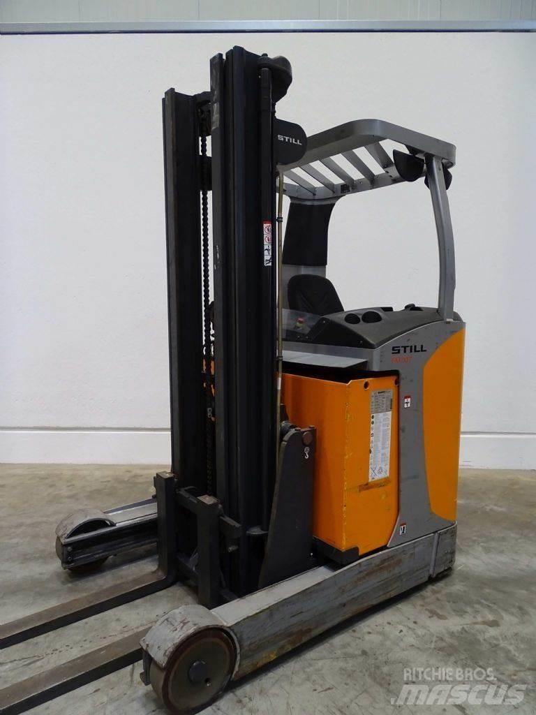 Still FM-X17 Reach truck