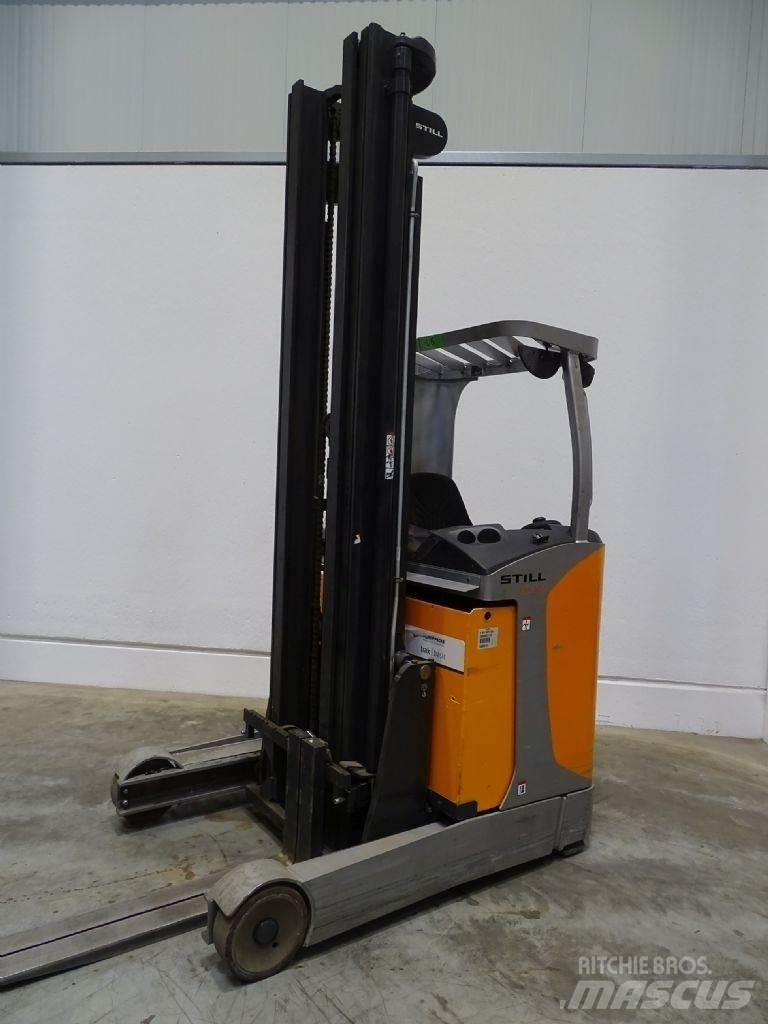 Still FM-X17 Reach truck