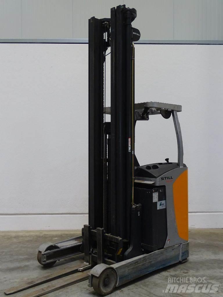 Still FM-X17 Reach truck