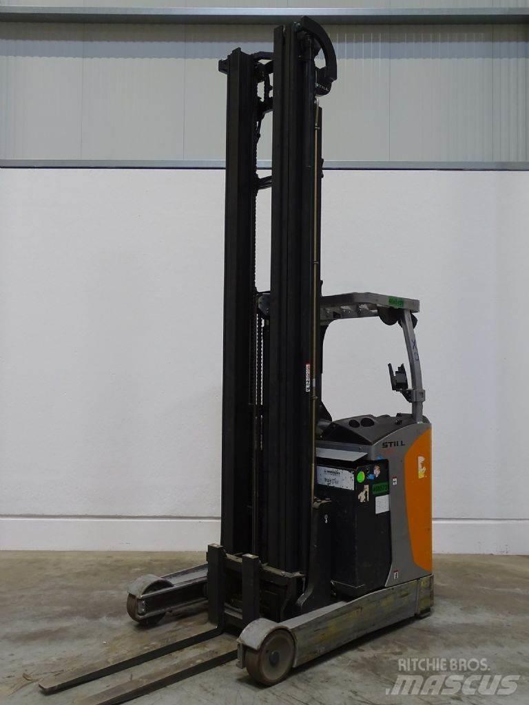 Still FM-X17 Reach truck