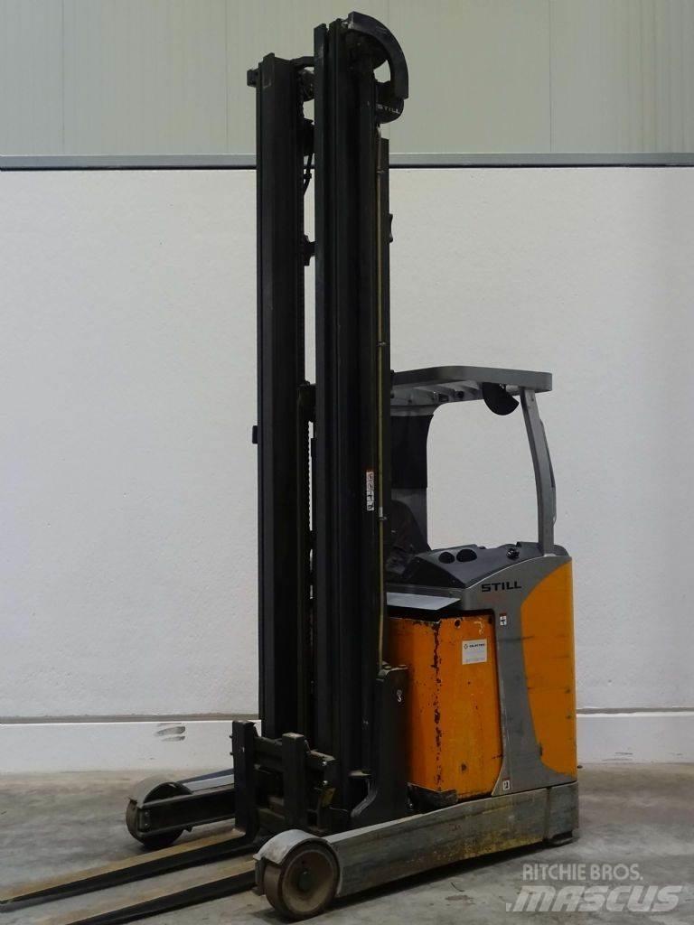 Still FM-X17 Reach truck