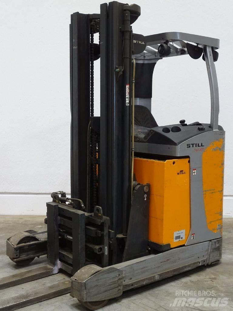 Still FM-X17 Reach truck