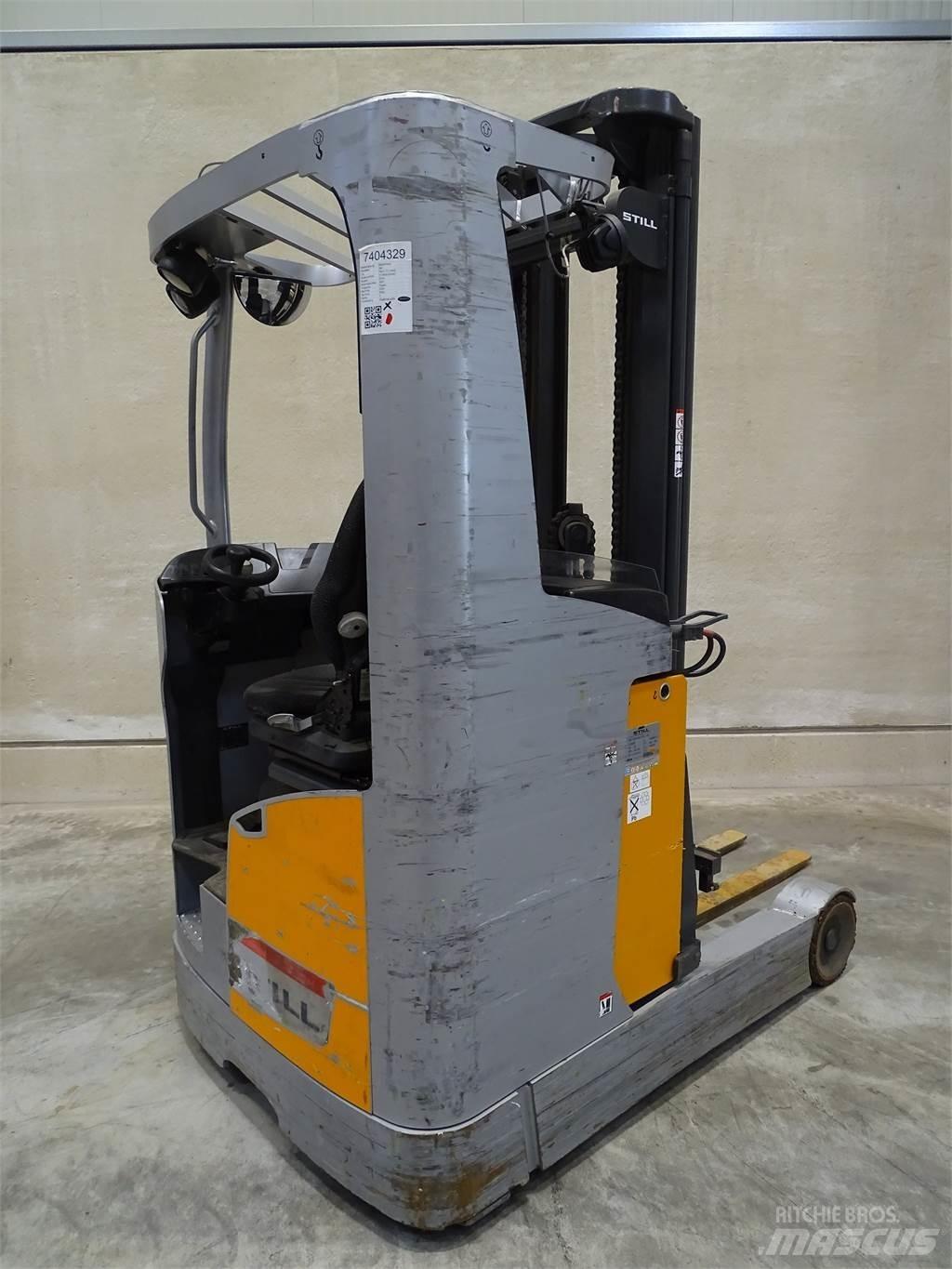 Still FM-X17 Reach truck