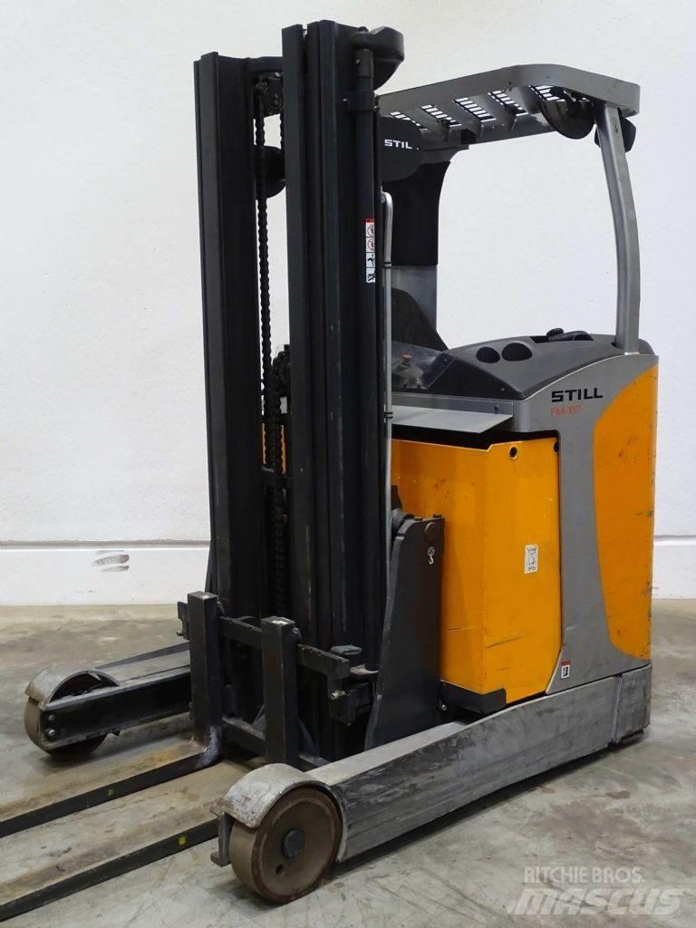 Still FM-X17 Reach truck