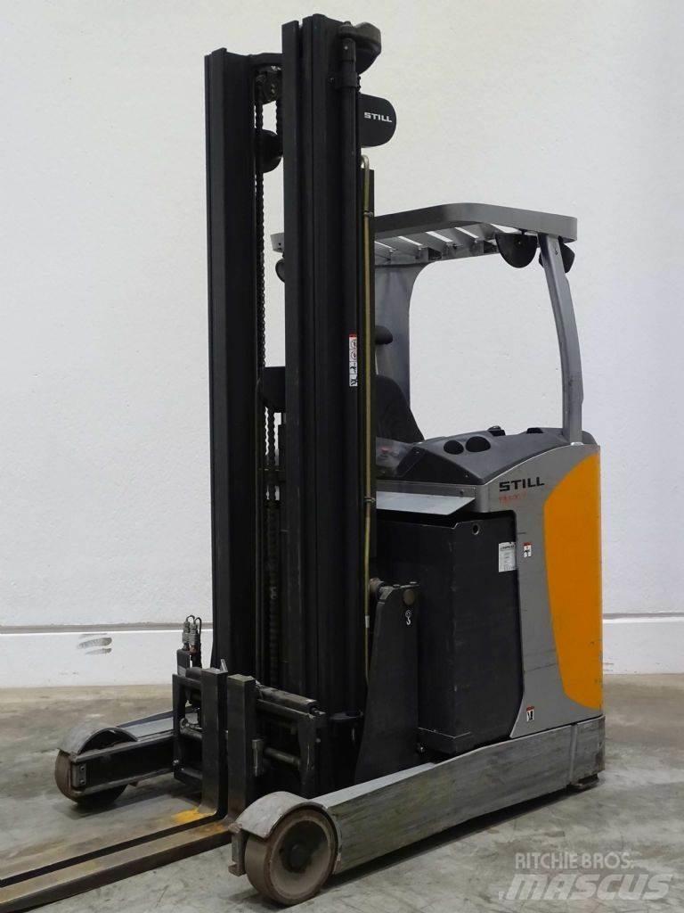 Still FM-X17 Reach truck