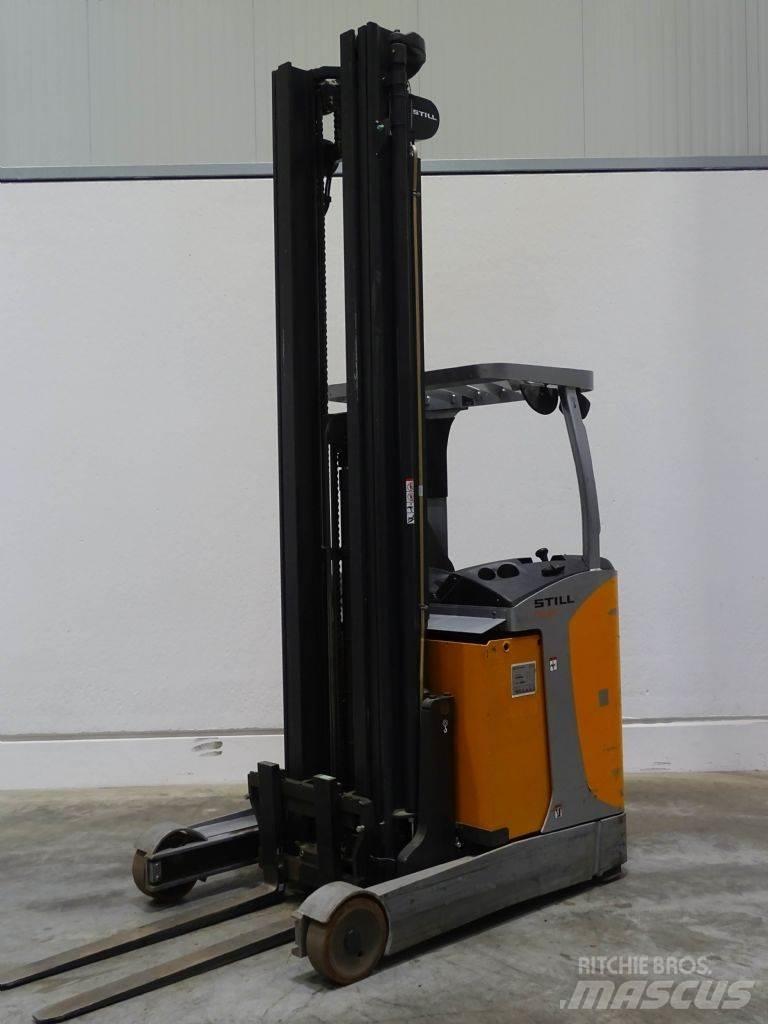 Still FM-X17 Reach truck