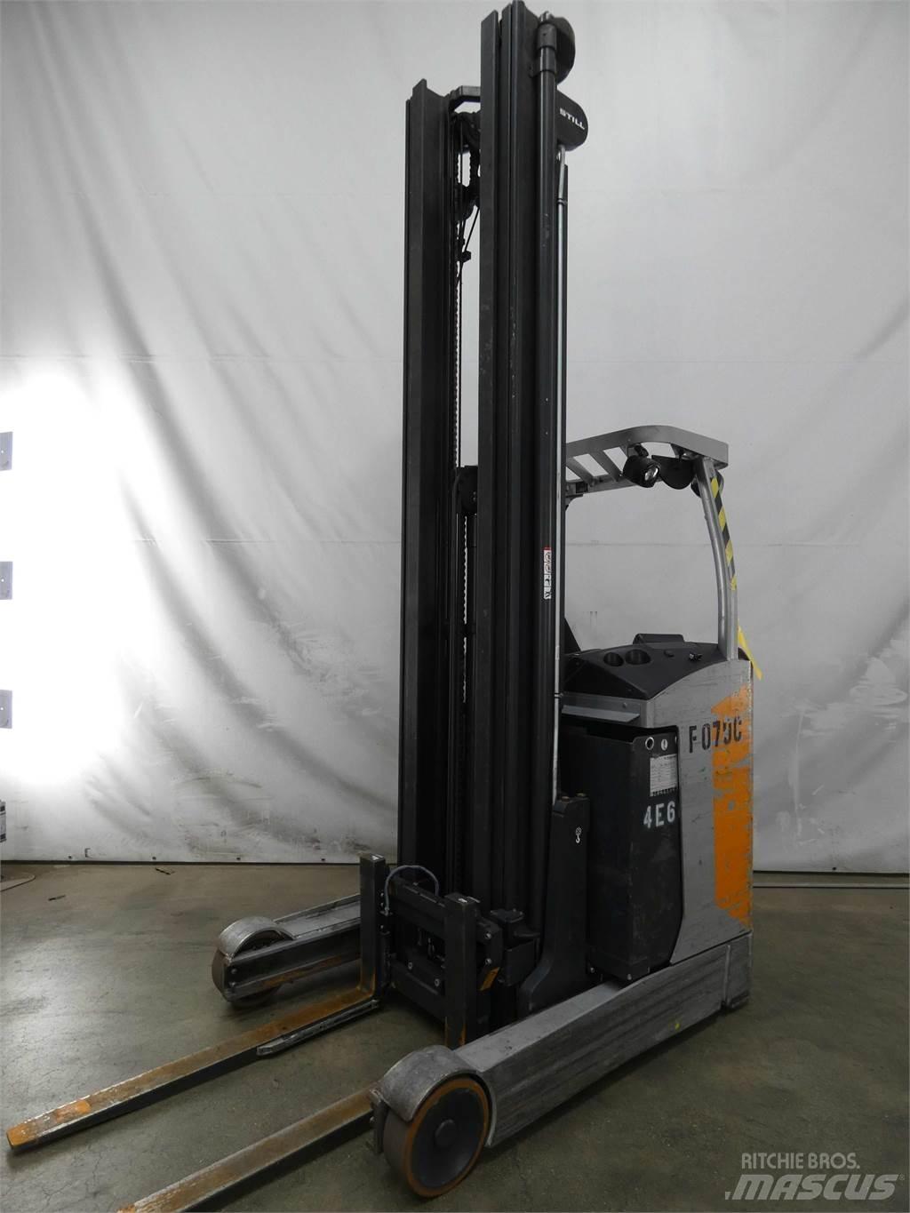 Still FM-X17 Reach truck