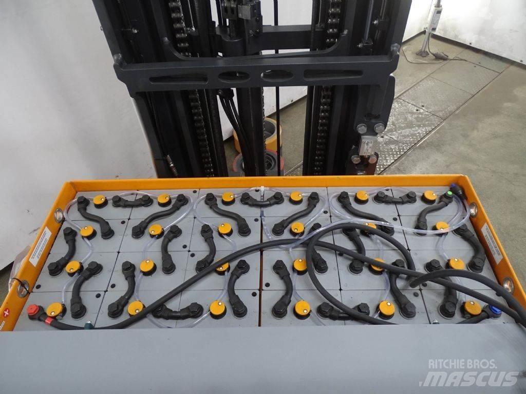 Still FM-X25 Reach truck