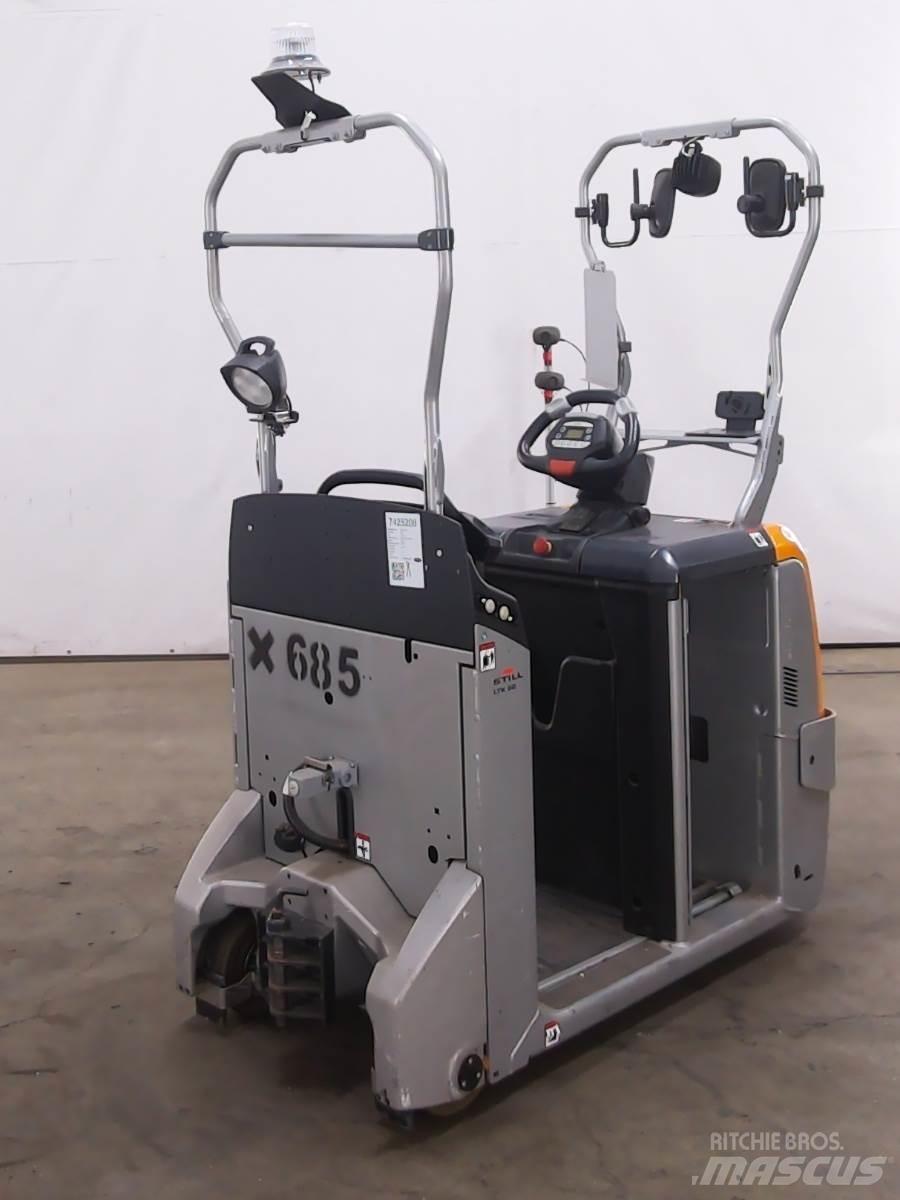 Still LTX50 Towing truck