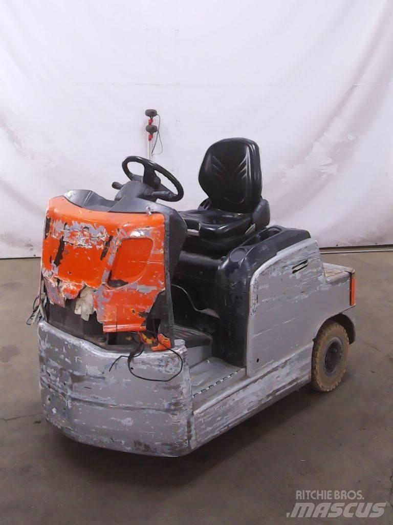 Still LTX70 Towing truck