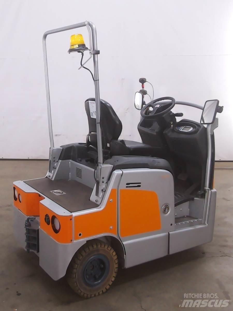 Still LTX70 Towing truck