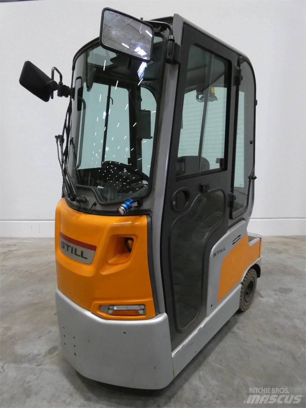 Still LTX70 Towing truck