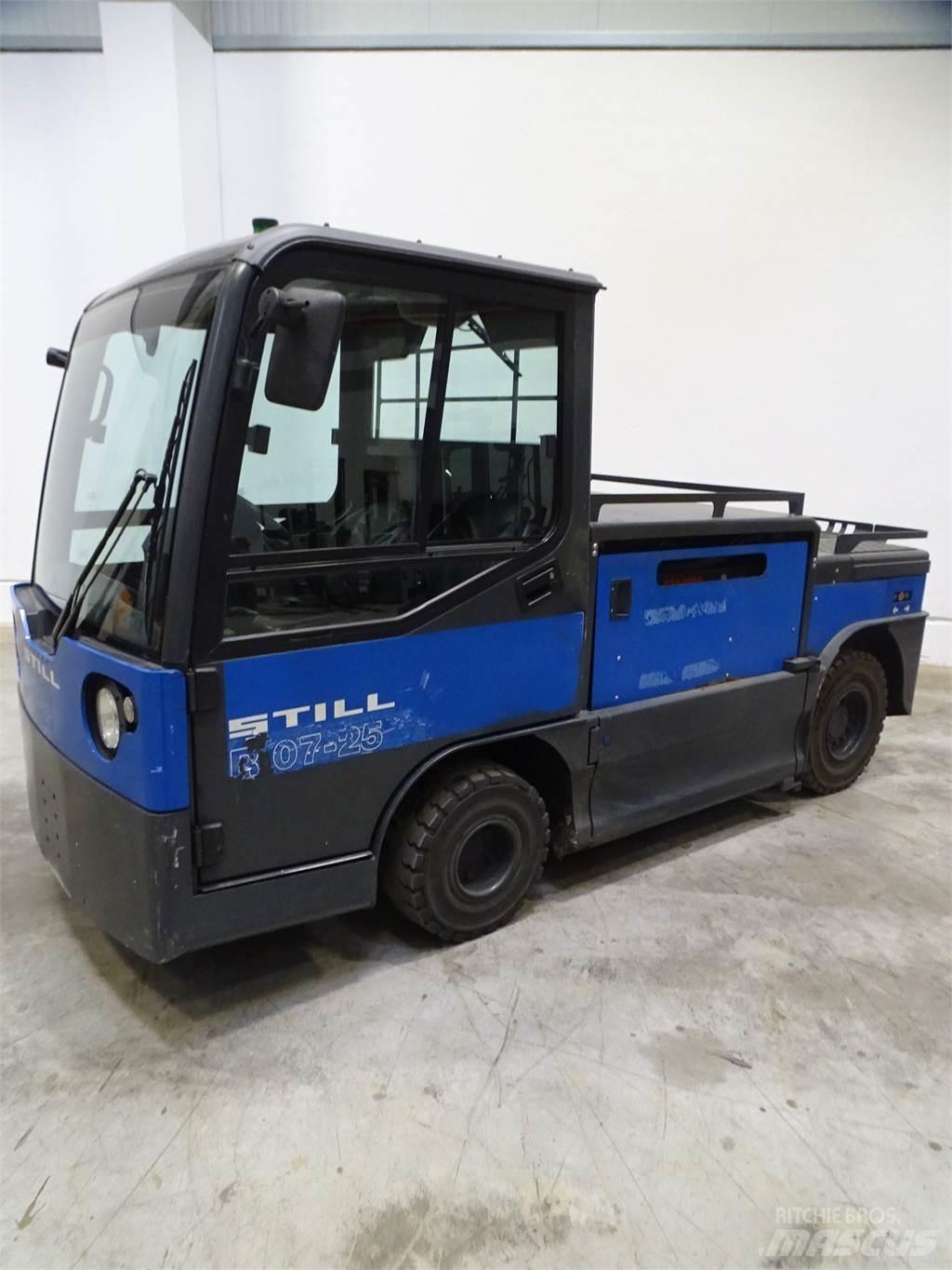 Still R07-25 Towing truck