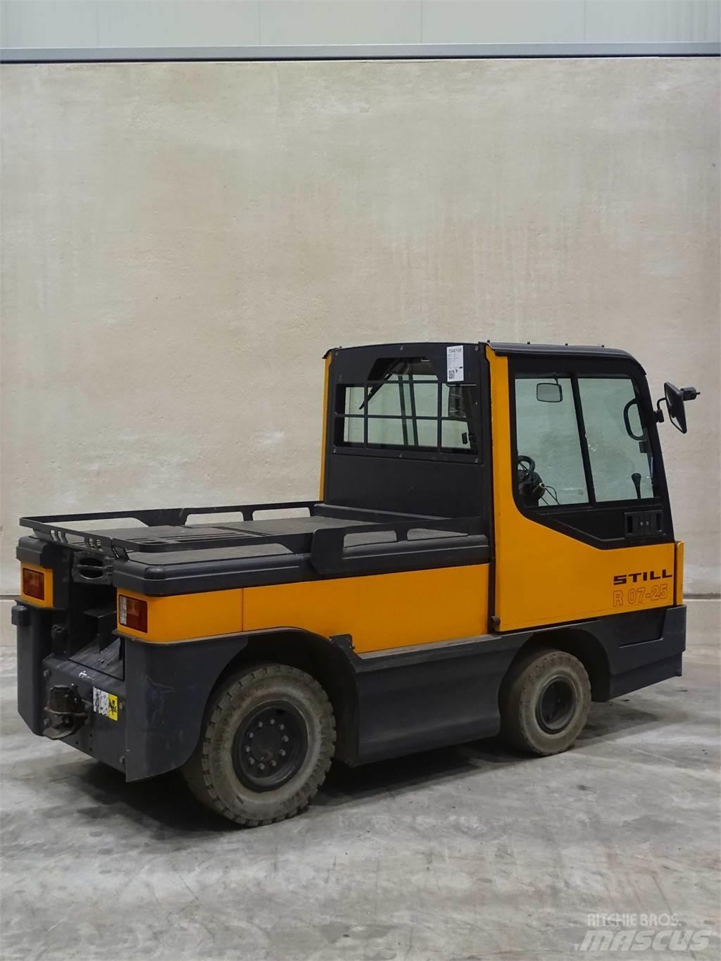 Still R07-25 Towing truck