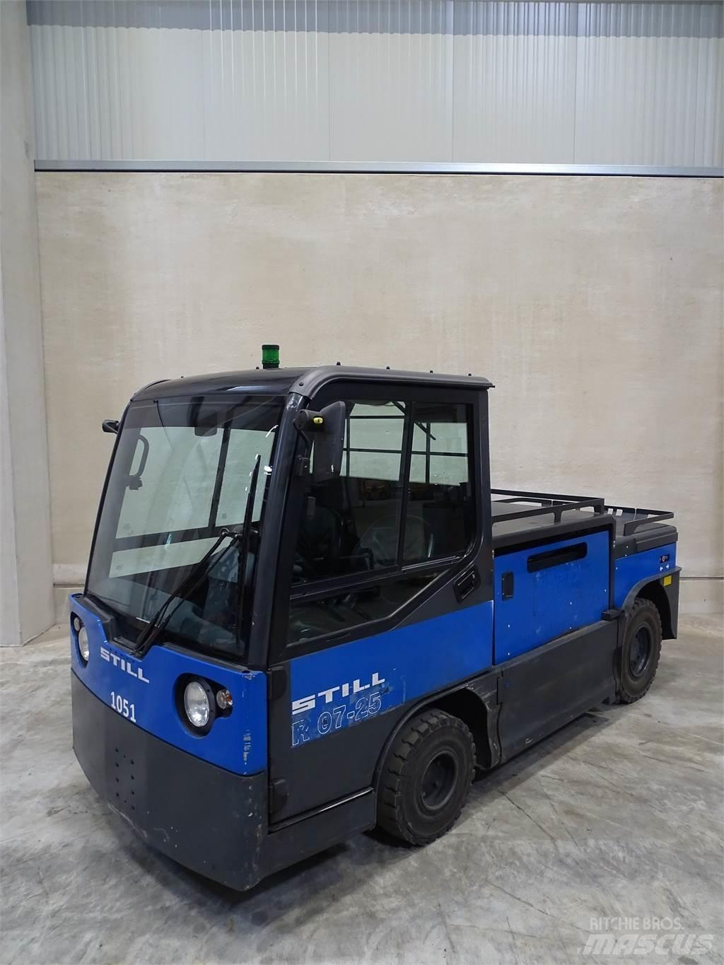 Still R07-25L Towing truck