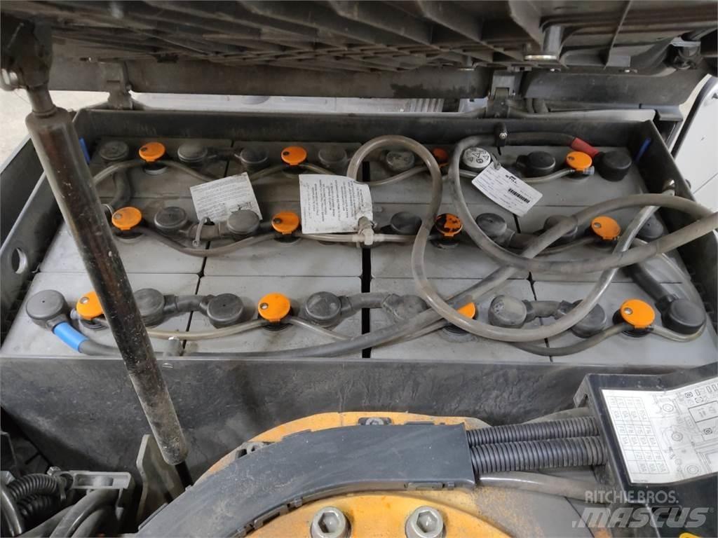 Still RX50-15 Electric forklift trucks