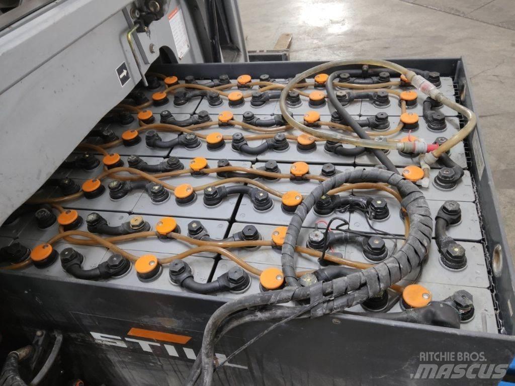 Still RX60-25 Electric forklift trucks