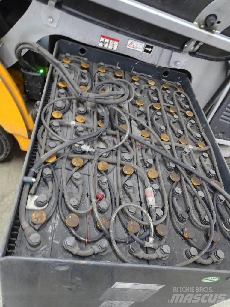 Still RX60-30 Electric forklift trucks