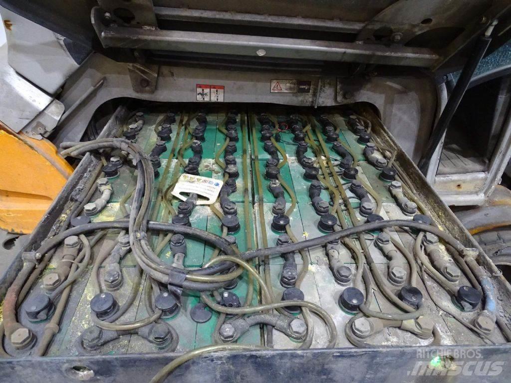 Still RX60-35 Electric forklift trucks