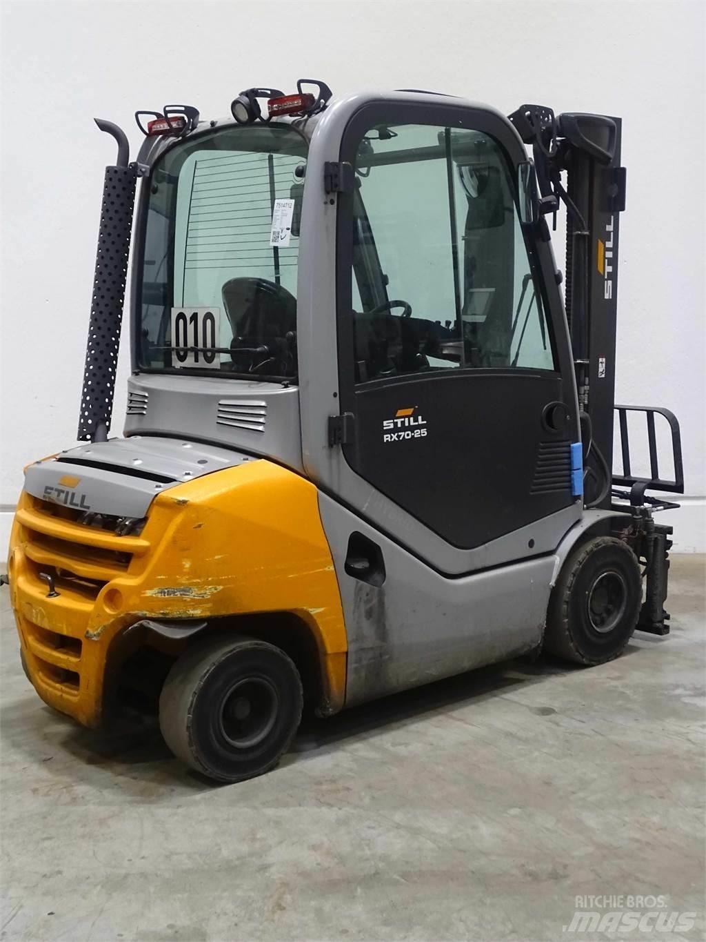 Still RX70-25 Diesel trucks