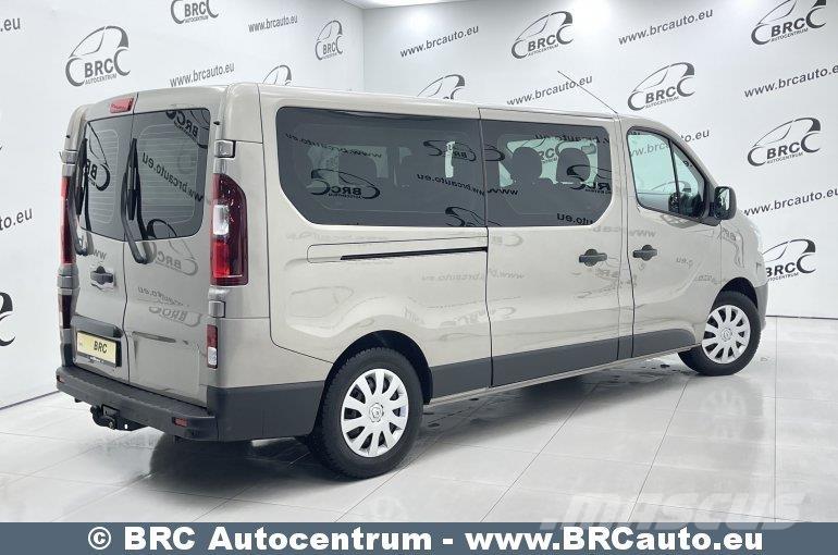 Renault Trafic Mini bus