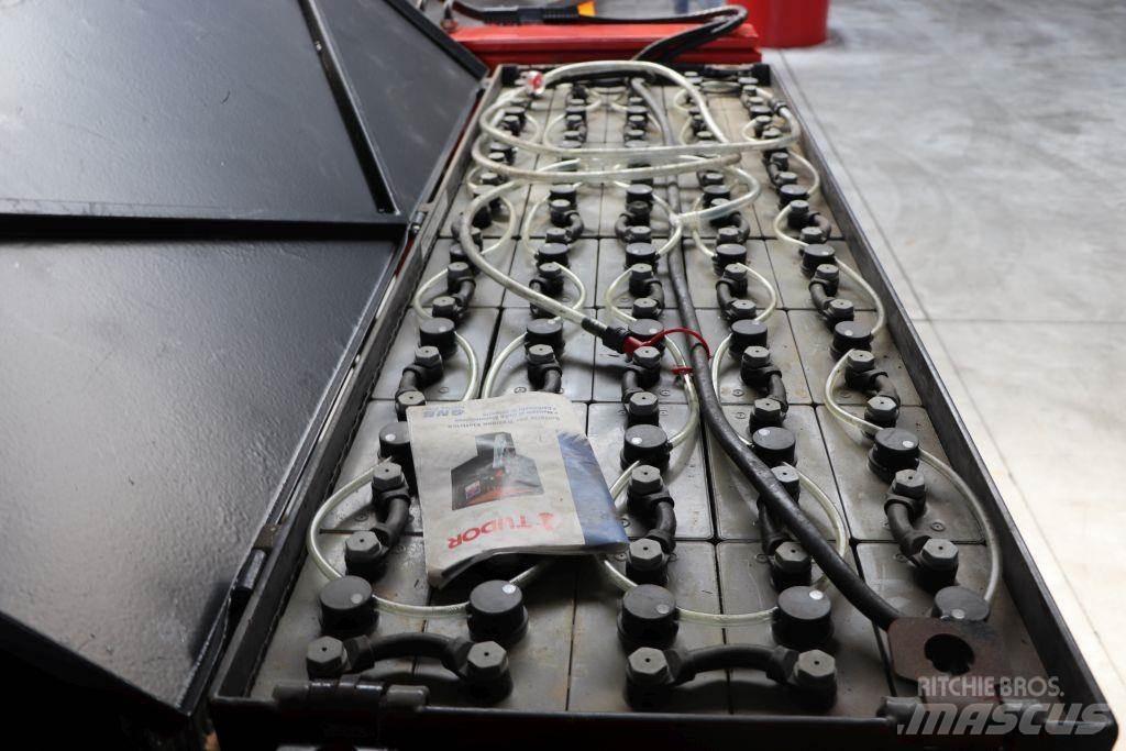 Amlift PKD 20/21/50 Sideloader