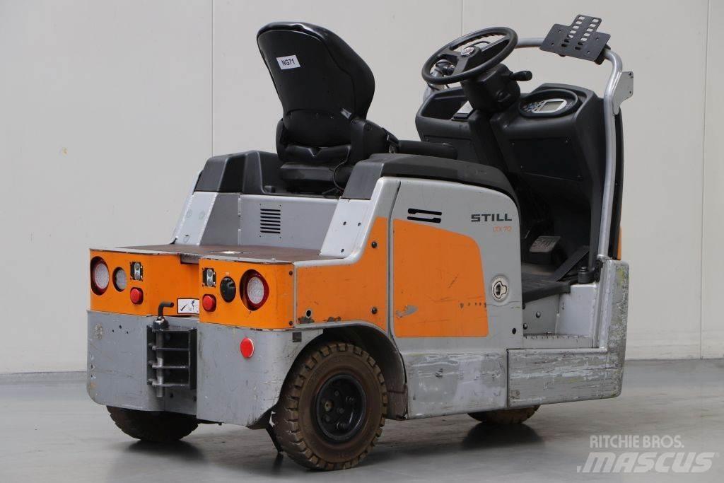 Still LTX70 Towing truck