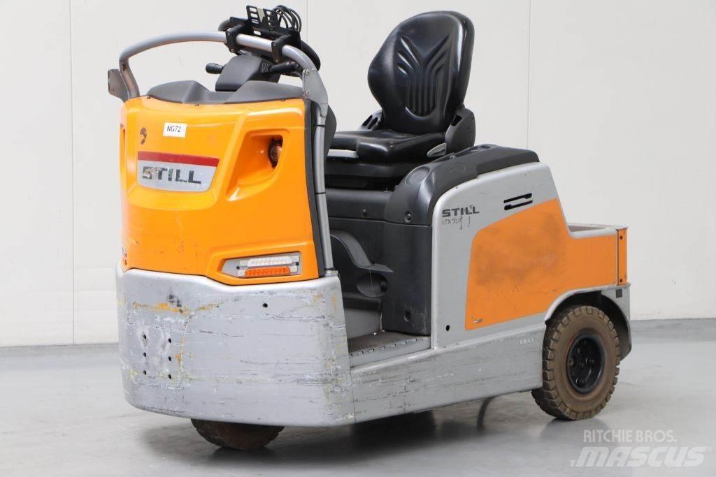 Still LTX70 Towing truck