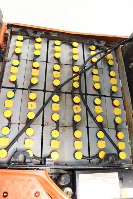 Toyota 7FB15 Electric forklift trucks