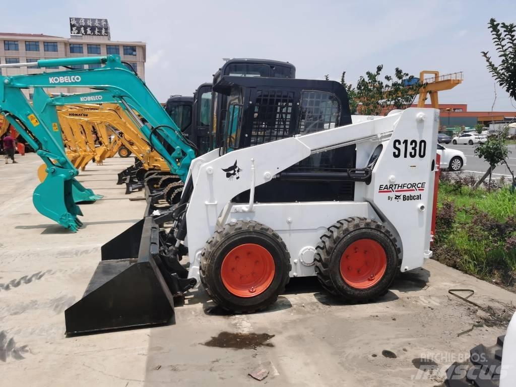 Bobcat S 130 Skid steer loaders