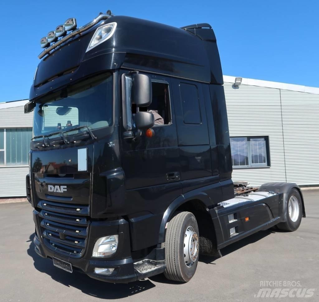 DAF 106 XF 460 FT Truck Tractor Units