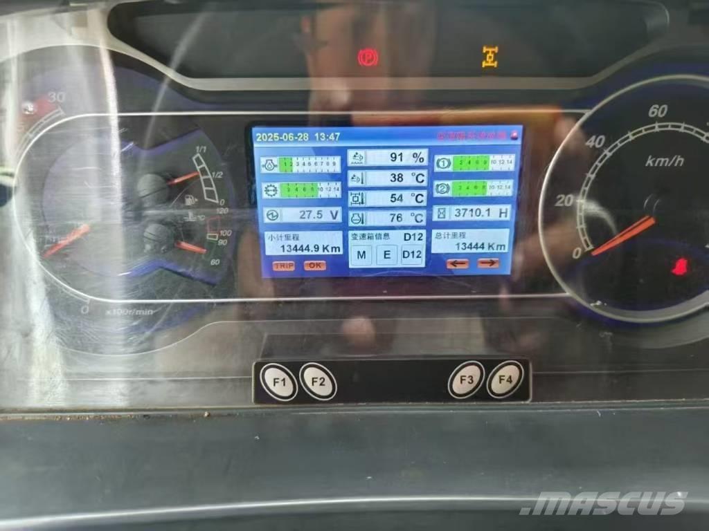 Sany SAC2600C8 All terrain cranes