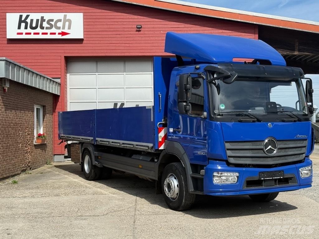 Mercedes-Benz 1630L Flatbed/Dropside trucks