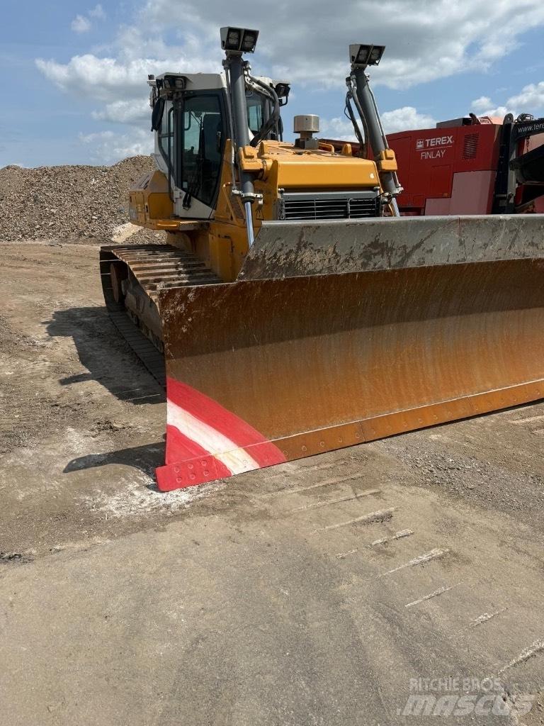 Liebherr 736 LGP Crawler dozers