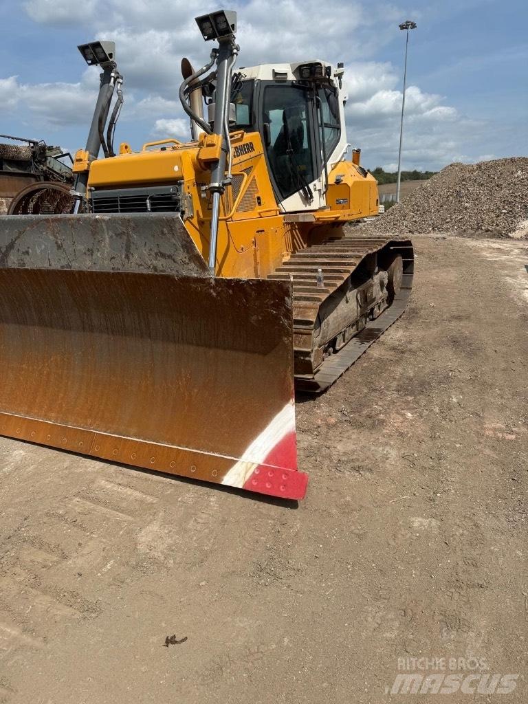 Liebherr 736 LGP Crawler dozers