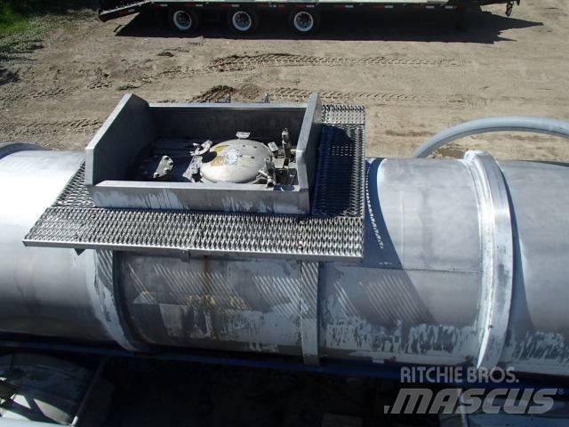 Bedard 4350 Tanker trailers