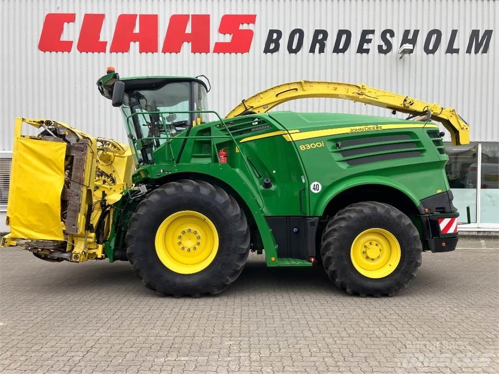 John Deere 8300i Forage harvesters