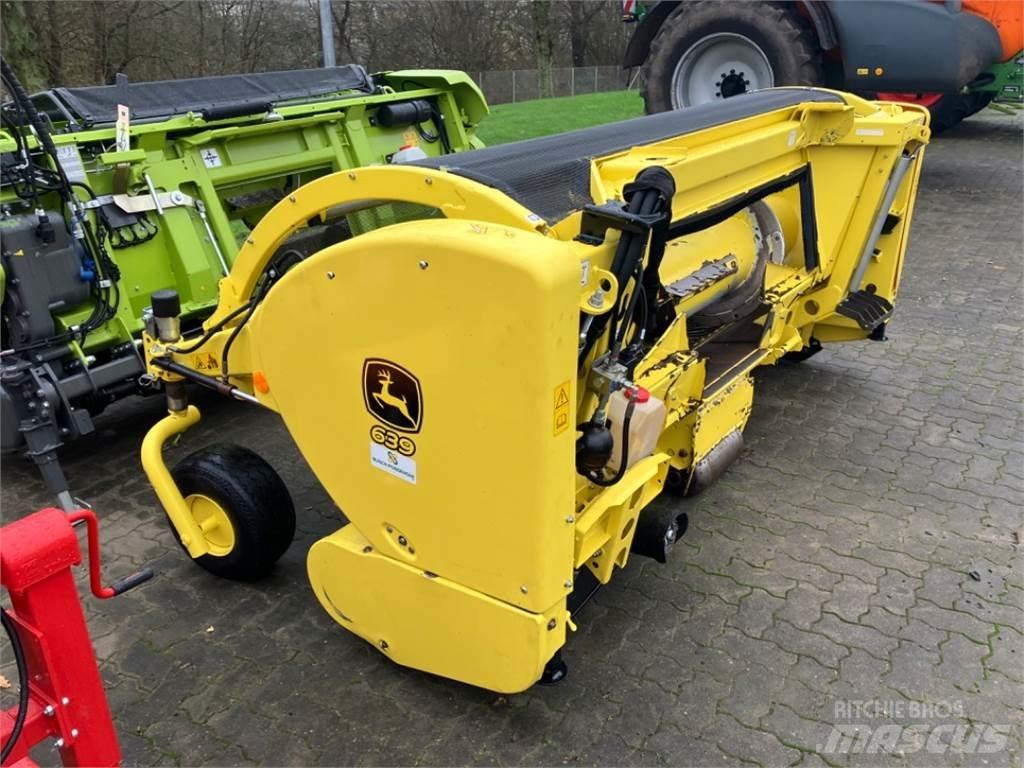 John Deere 8300i Forage harvesters
