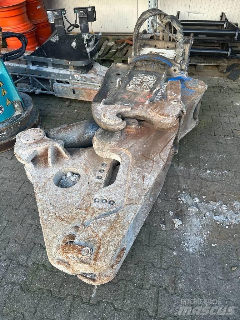 LST XMP 240 Crushers