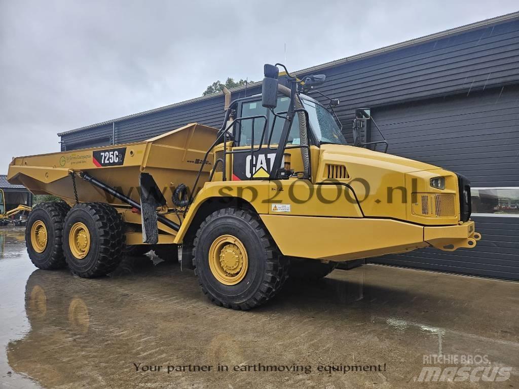 CAT 725C2 Articulated Haulers