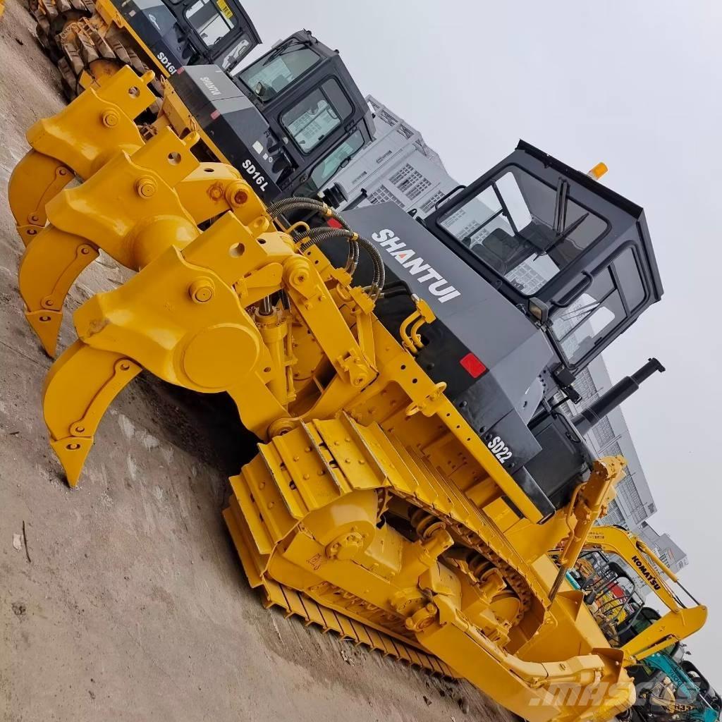 Shantui SD 22 Crawler dozers