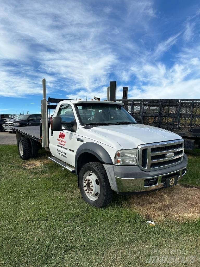 Ford F 550 XLT Flatbed/Dropside trucks