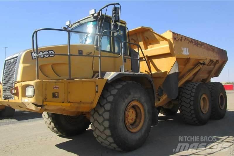 Bell B40D Articulated Haulers