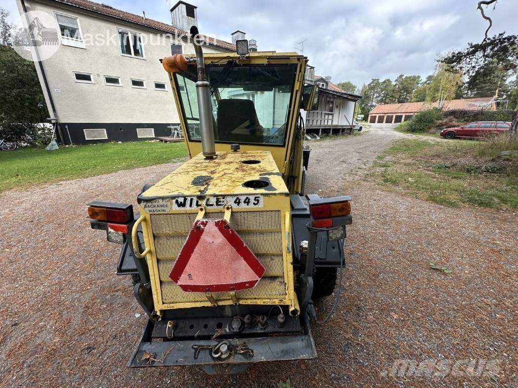 Wille 445 Tool carriers