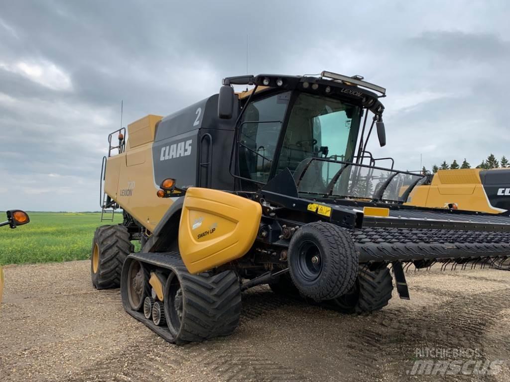 CLAAS LEXION 770TT Combine harvesters