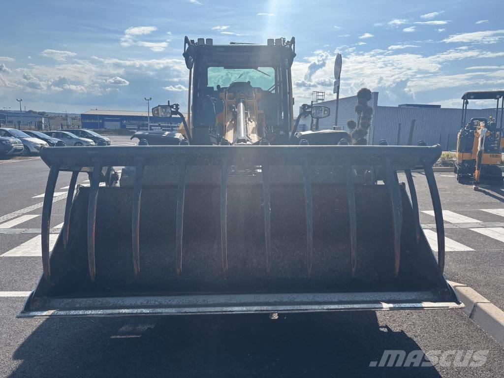 JCB TM 320 S Farming telehandlers