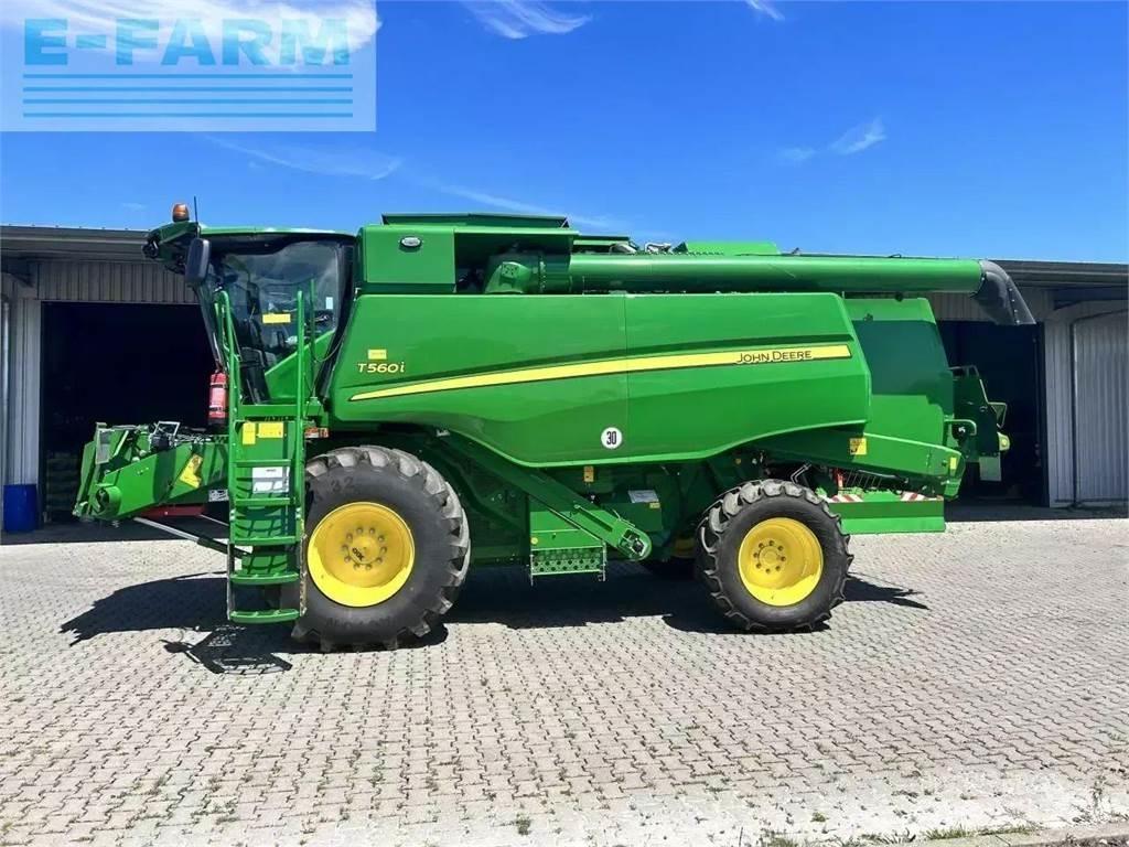 John Deere t560 Combine harvesters