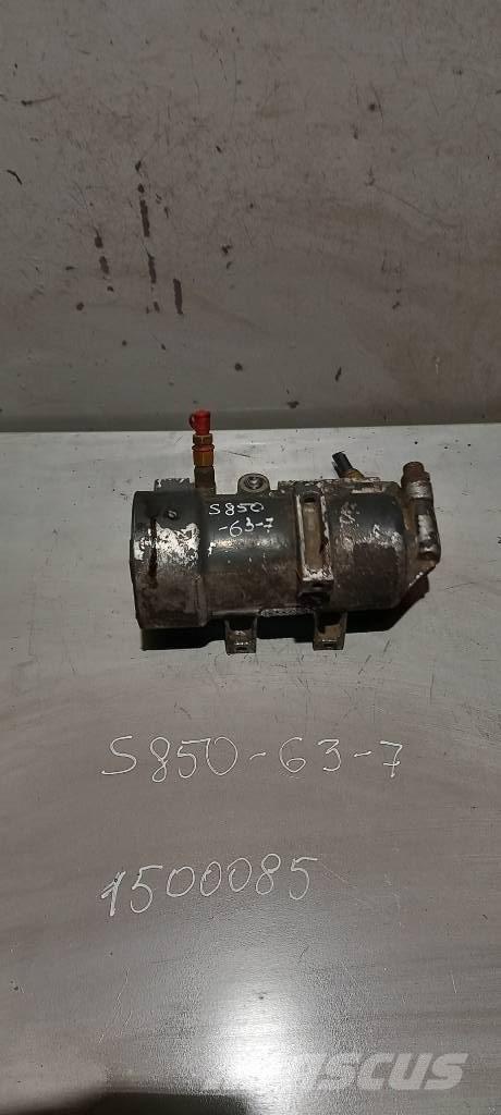 Scania R 440.    1755066 Engines