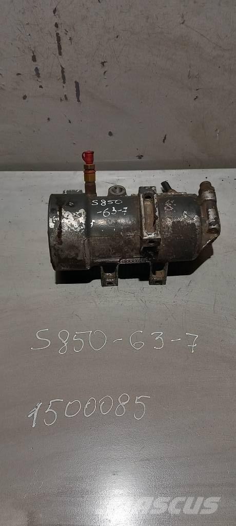 Scania R 440.    1755066 Engines