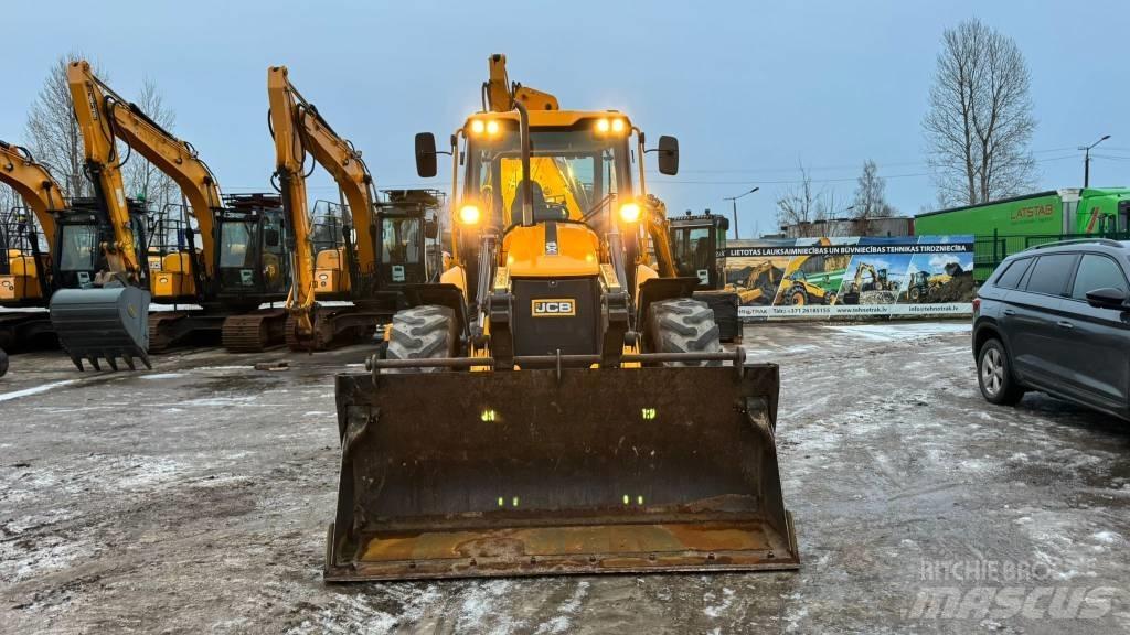 JCB 4 CX TLB's